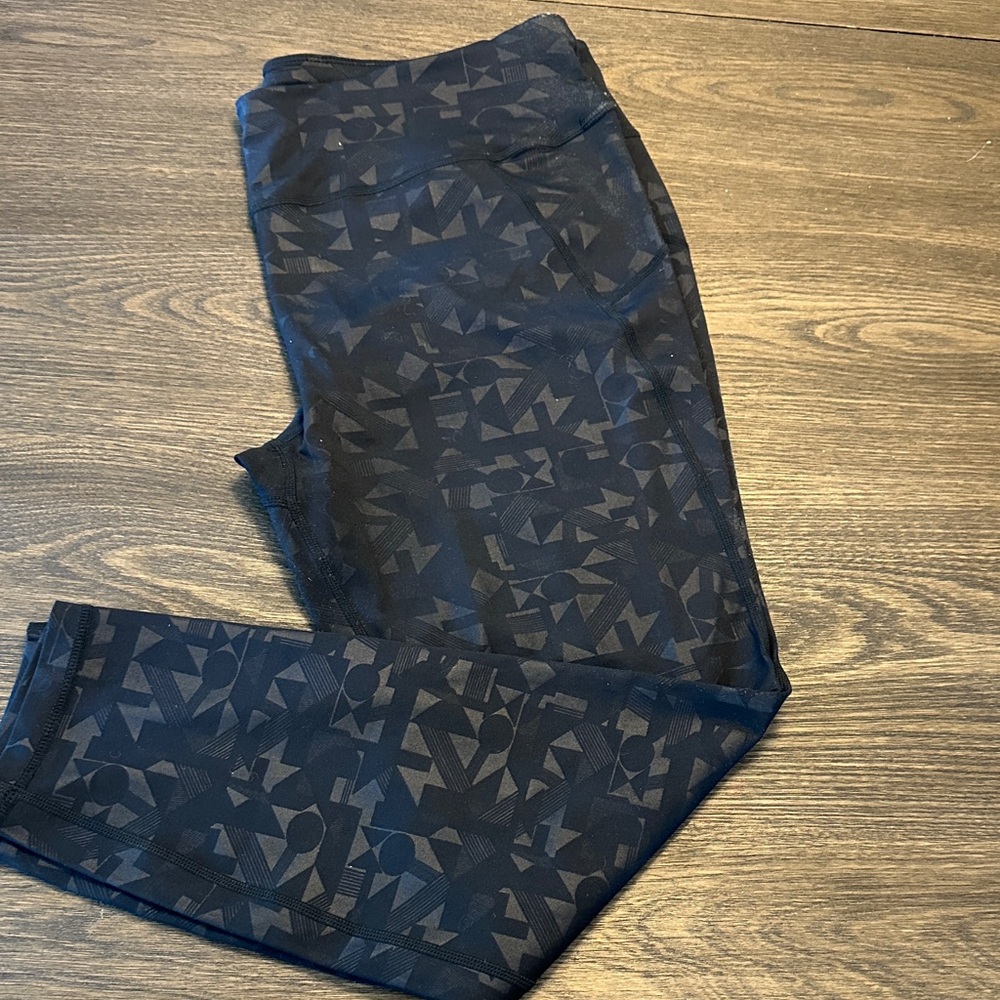 Sweaty Betty Geometric Black Leggings
